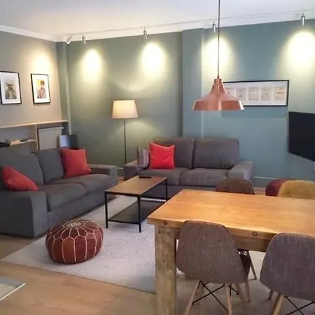 Modern Style Apartment,central Thessaloniki, 100qm