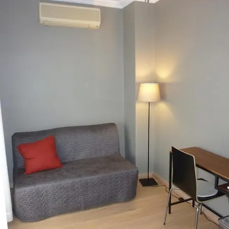 Lejlighed Modern Style Apartment,central Thessaloniki, 100qm Thessaloníki
