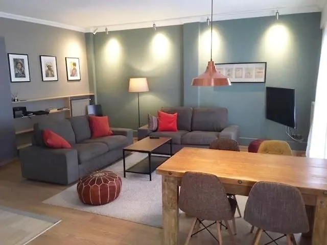 Modern Style Apartment,central Thessaloniki, 100qm